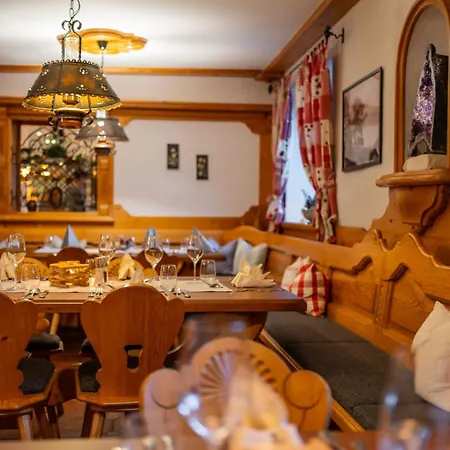 Wander- Und Wellnesshotel Kanzler 3* Bad Mitterndorf