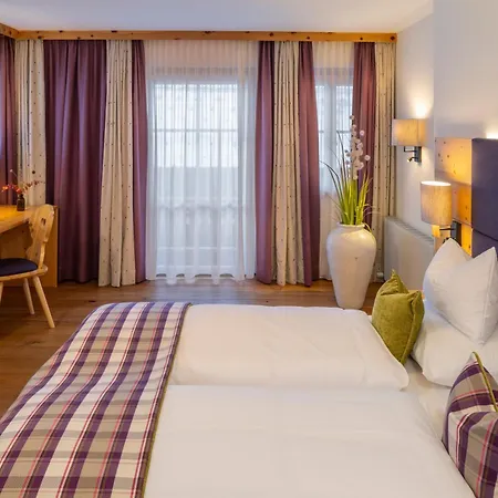 Wander- Und Wellnesshotel Kanzler Бад-Миттерндорф