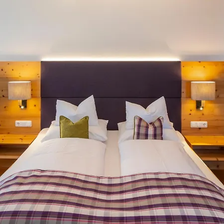 Wander- Und Wellnesshotel Kanzler Отель Бад-Миттерндорф