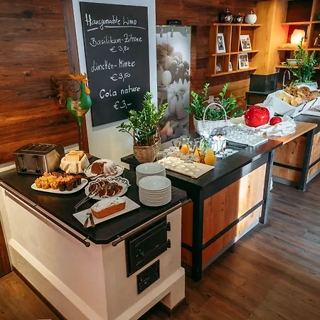 Wander- Und Wellnesshotel Kanzler Отель